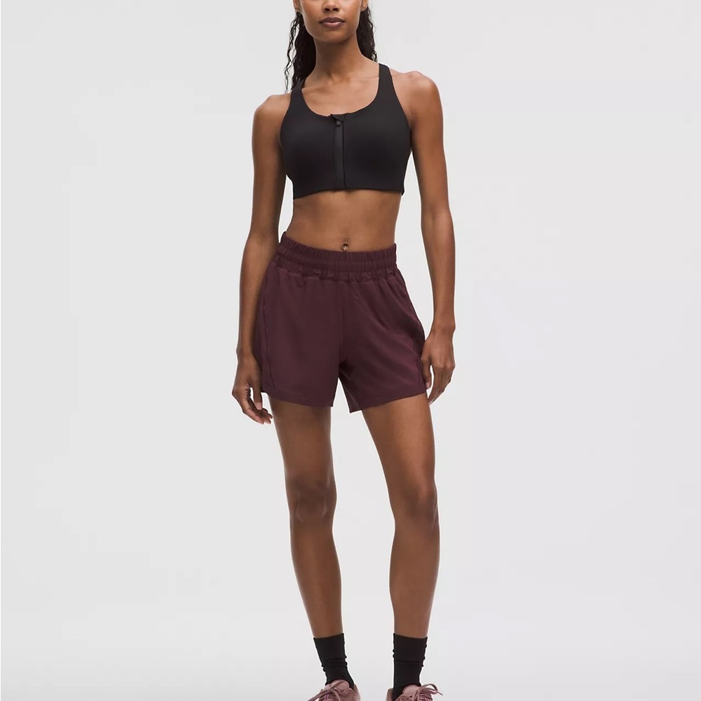 Lululemon Track That 5 inch High Rise running shorts size 6 midnight plum